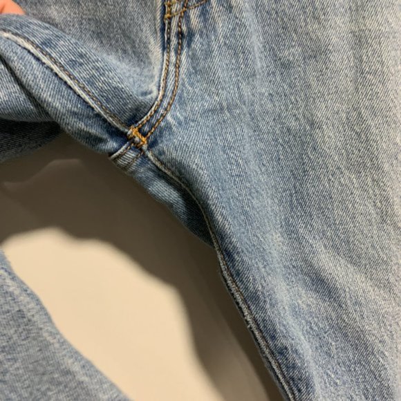 Levis 501 CT Mens Denim Cutoff Shorts Button Fly Blue Size W36 L30 - Picture 3 of 9